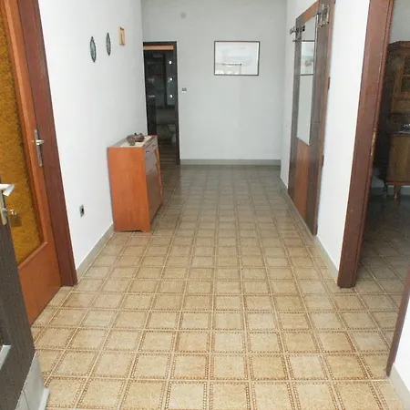 Valbandon 2278b فاجانا